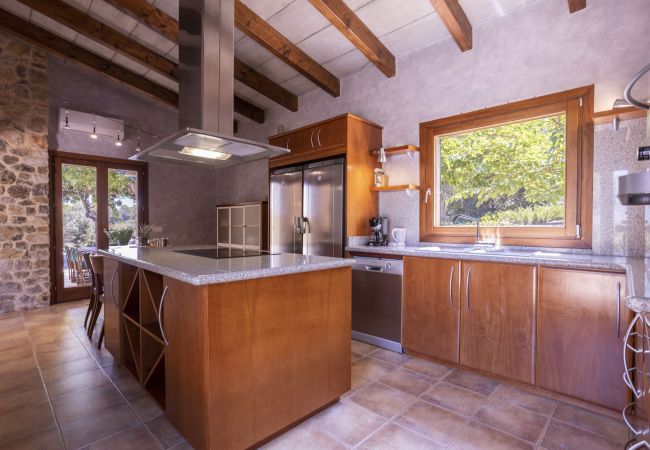 Country house in Selva - Finca Alzina Country house in Selva - Finca Alzina