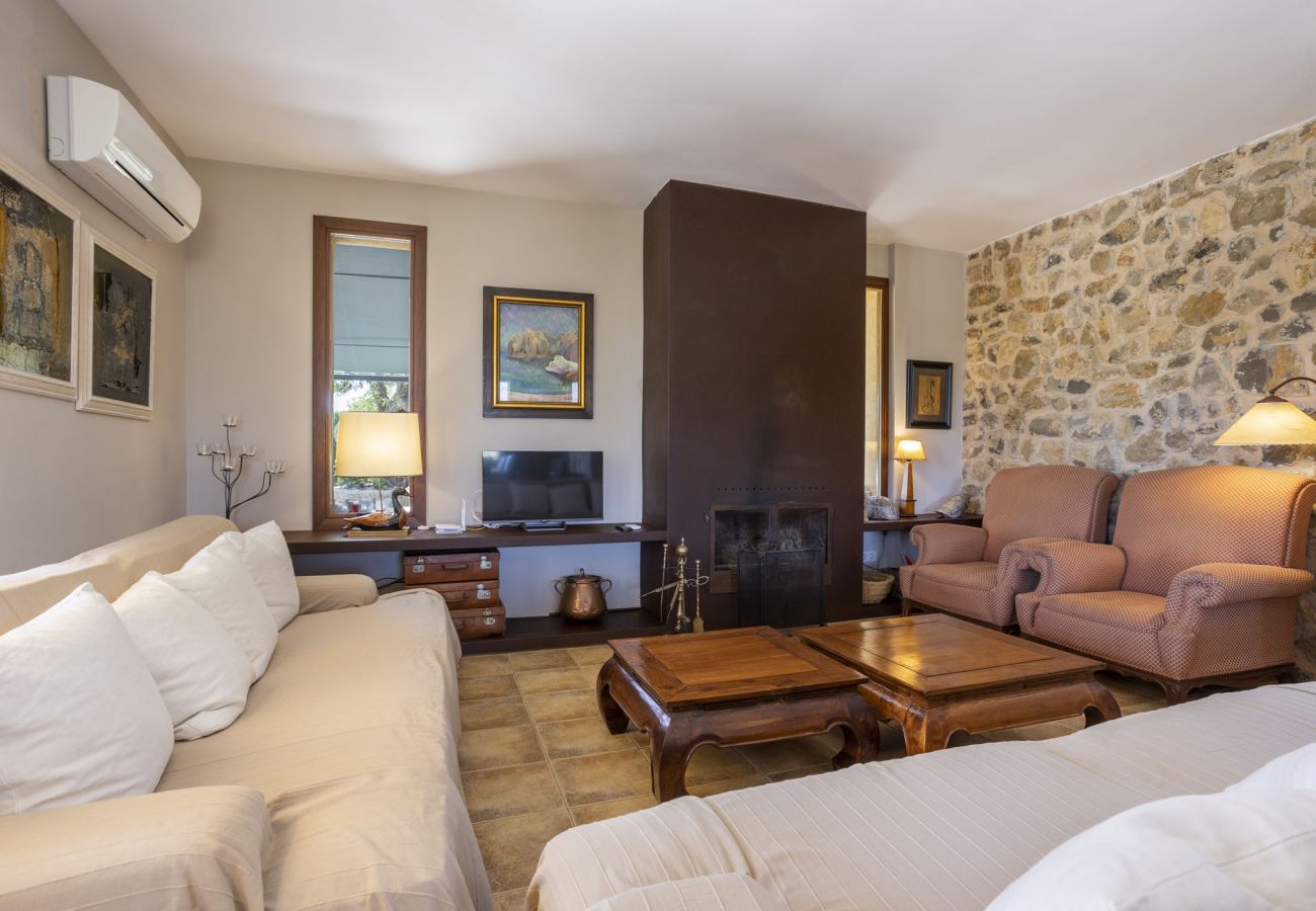 Country house in Selva - Finca Alzina Country house in Selva - Finca Alzina