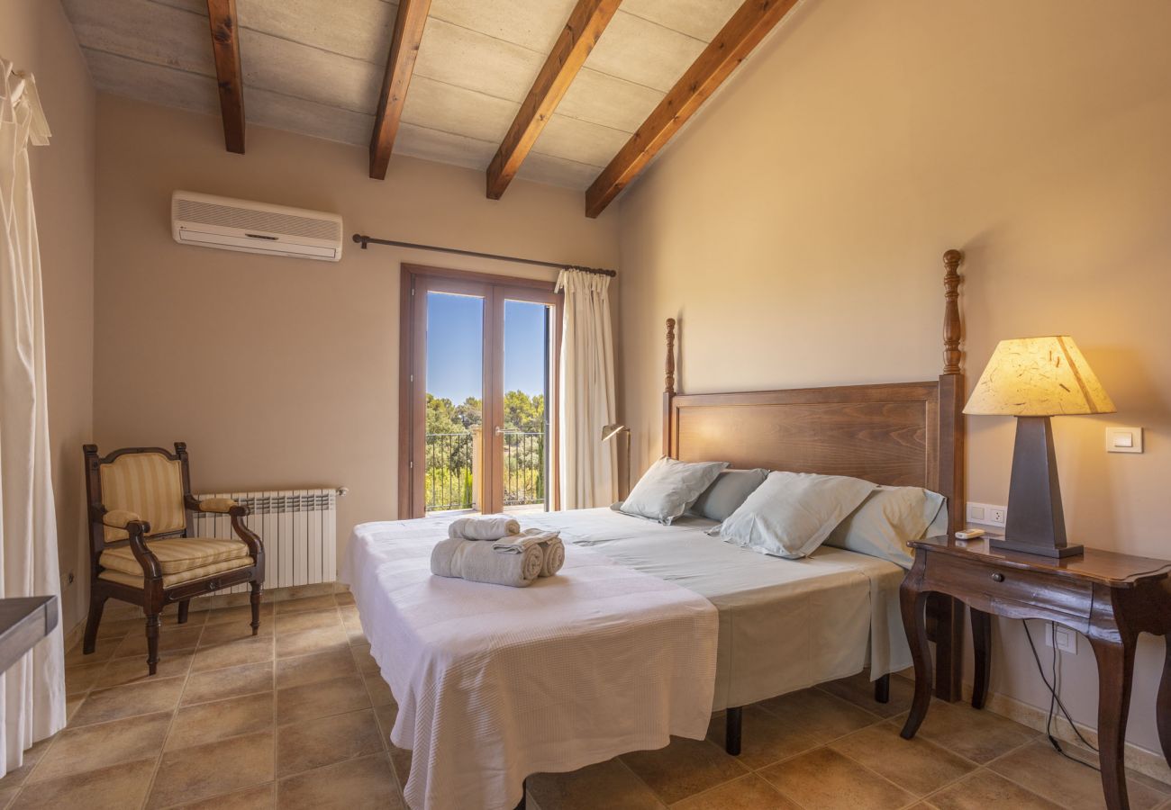 Country house in Selva - Finca Alzina Country house in Selva - Finca Alzina