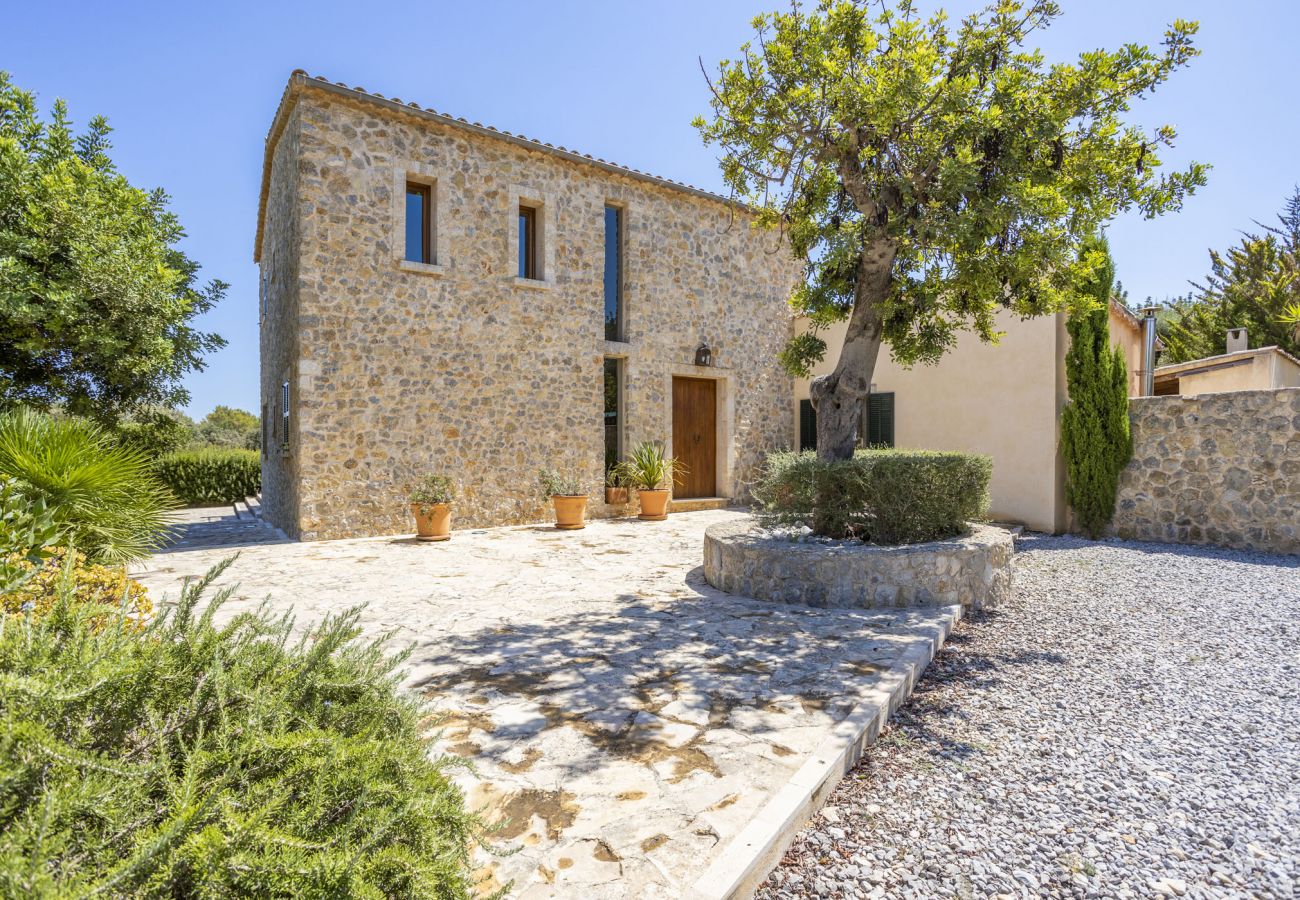 Country house in Selva - Finca Alzina Country house in Selva - Finca Alzina